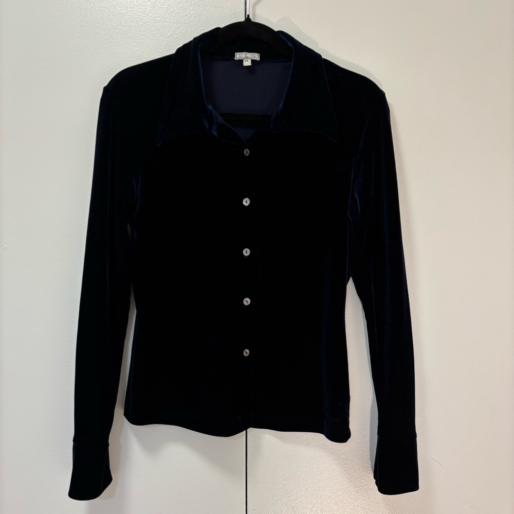 Beautiful vintage lush deep blue velour button up shirt size M - Picture 2 of 8